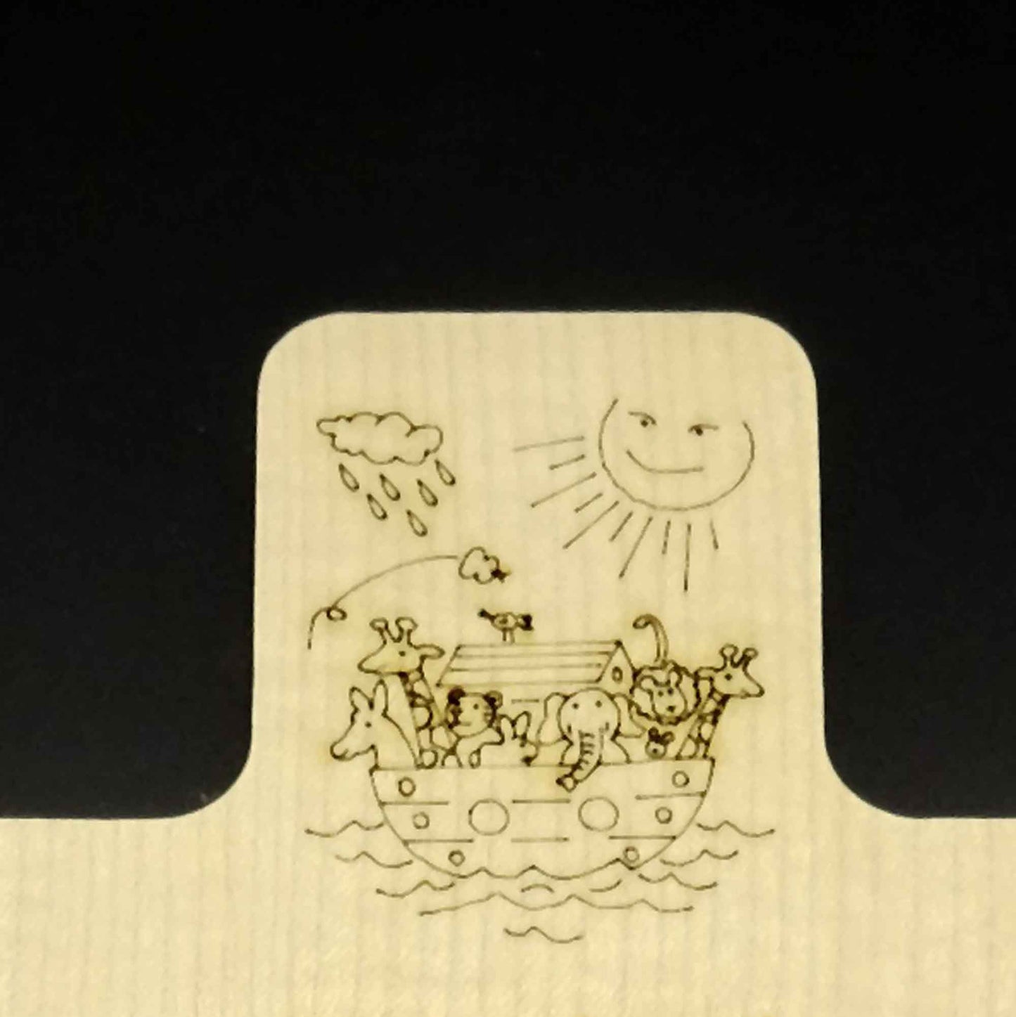 Taufkreuz mit Gravur, Ahorn massiv, geölt