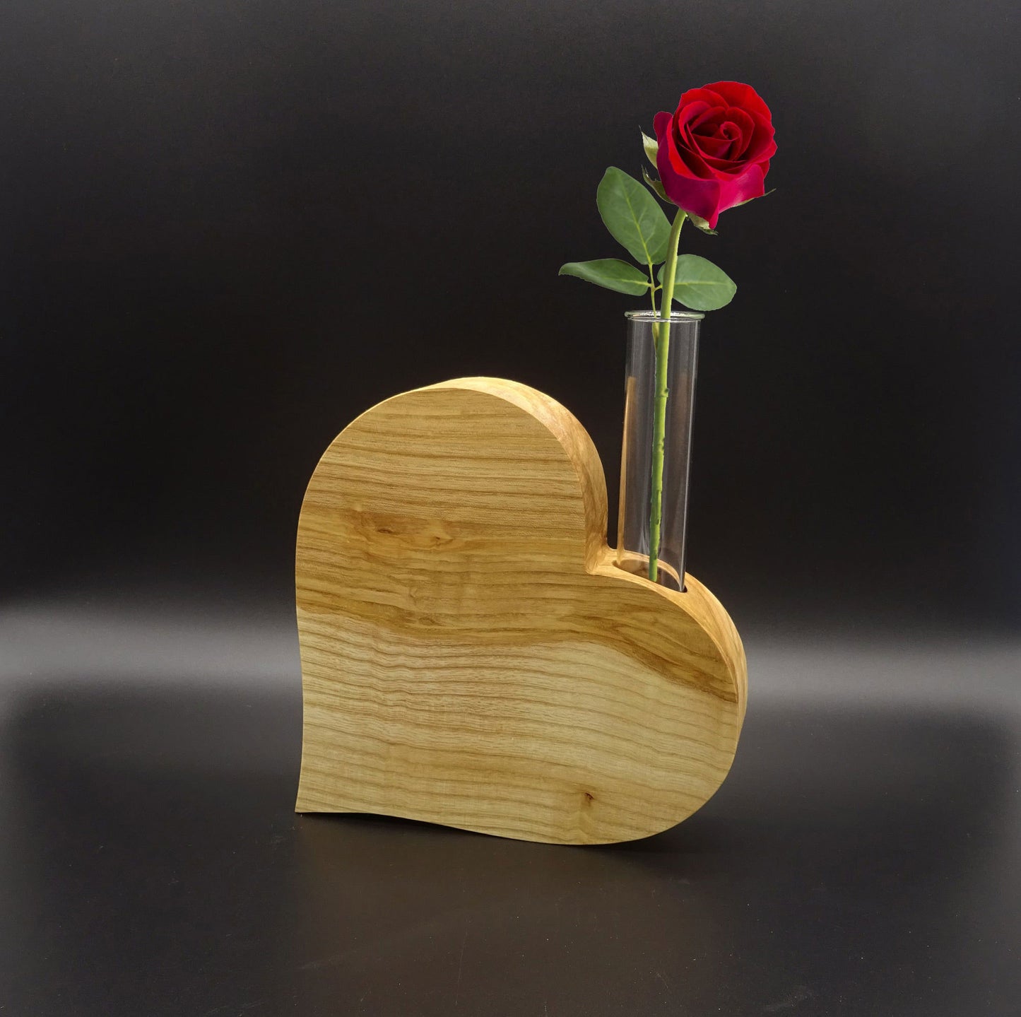 Holz-Herzvase Esche massiv geölt