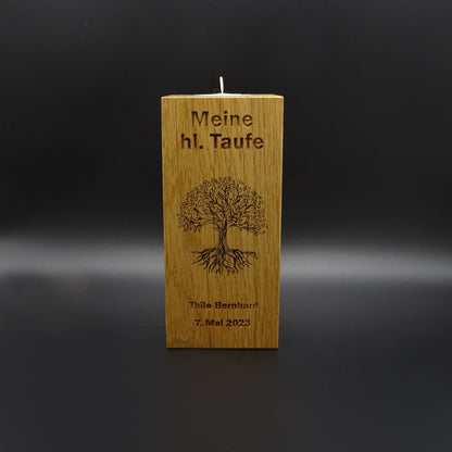 Taufkerze mit Gravur Lebensbaum, Eiche massiv, geölt