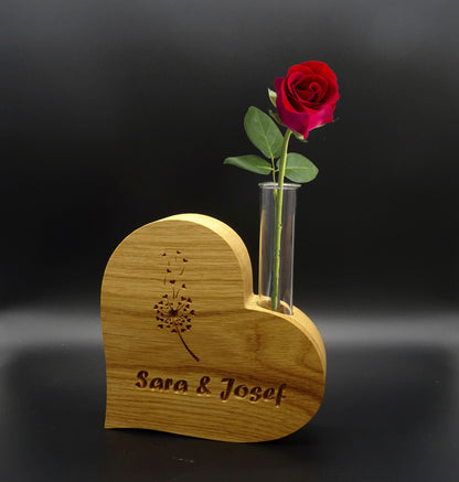 Holz-Herzvase geölt mit Gravur
