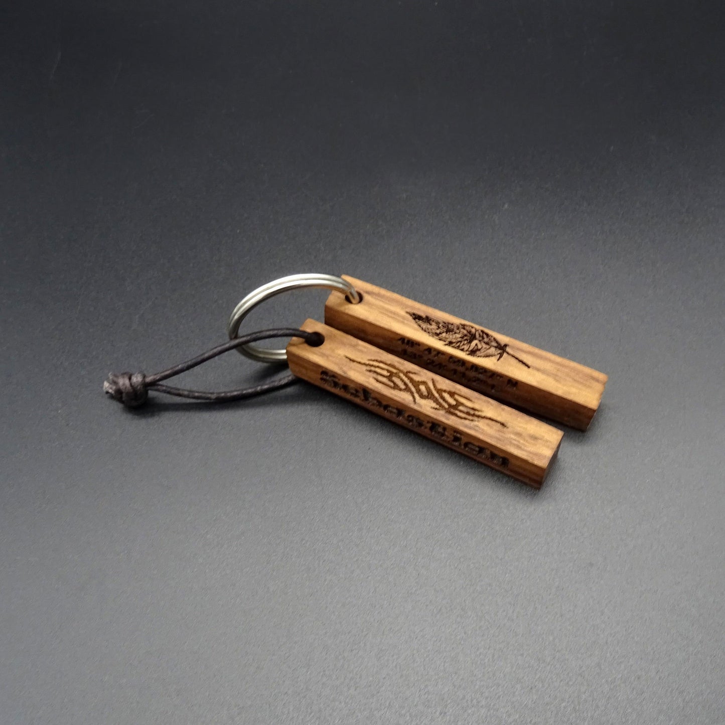 Personalisierter Schlüsselanhänger aus Holz Geschenk.