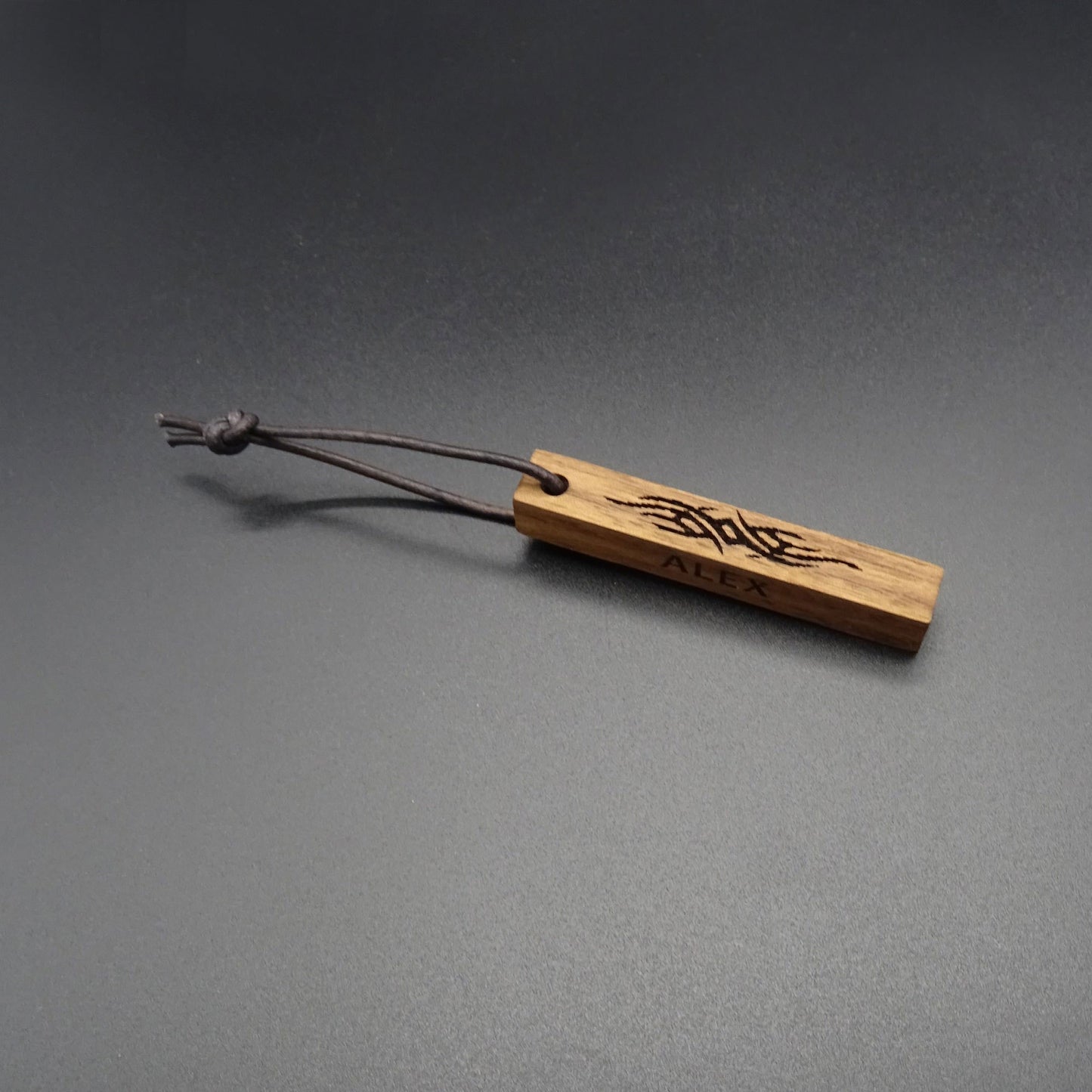 Personalisierter Schlüsselanhänger aus Holz Geschenk.